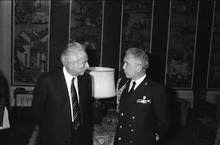 Il Presidente della Repubblica Francesco Cossiga riceve l'on.Virginio Rognoni, ministro della difesa, con Mario Tassone, presidente del Comitato di parlamentari per l'innovazione tecnologica, ed una delegazione del COPIT