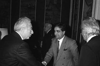 Il Presidente della Repubblica Francesco Cossiga riceve l'on.Virginio Rognoni, ministro della difesa, con Mario Tassone, presidente del Comitato di parlamentari per l'innovazione tecnologica, ed una delegazione del COPIT