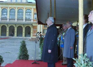 Cerimonia del cambio di denominazione del Comando carabinieri guardie del Presidente della Repubblica in "Reggimento Carabinieri Guardie della Repubblica" e deposizione di una corona d'alloro, da parte del Presidente della Repubblica, sulla Tomba del Milite Ignoto