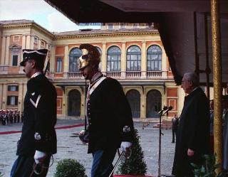 Cerimonia del cambio di denominazione del Comando carabinieri guardie del Presidente della Repubblica in "Reggimento Carabinieri Guardie della Repubblica" e deposizione di una corona d'alloro, da parte del Presidente della Repubblica, sulla Tomba del Milite Ignoto