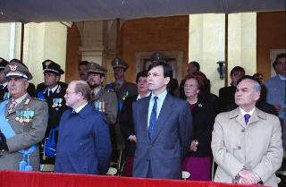 Cerimonia del cambio di denominazione del Comando carabinieri guardie del Presidente della Repubblica in "Reggimento Carabinieri Guardie della Repubblica" e deposizione di una corona d'alloro, da parte del Presidente della Repubblica, sulla Tomba del Milite Ignoto