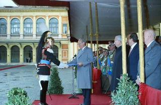 Cerimonia del cambio di denominazione del Comando carabinieri guardie del Presidente della Repubblica in "Reggimento Carabinieri Guardie della Repubblica" e deposizione di una corona d'alloro, da parte del Presidente della Repubblica, sulla Tomba del Milite Ignoto
