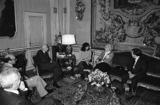 Il Presidente della Repubblica Francesco Cossiga incontra la signora Jeanne Sauvè, ex Governatore generale del Canada, con Alan William Sullivan, ambasciatore del Canada a Roma