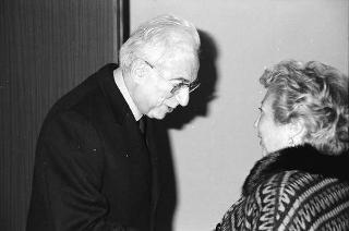 Intervento del Presidente della Repubblica,in forma privata,a Cairo Montenotte per la commemorazione di Francesco Cesare Rossi ed a Ferrania per una visita allo stabilimento della Società 3M. E visita a Stella San Giovanni presso la tomba del Presidente Sandro Pertini