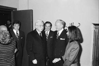 Intervento del Presidente della Repubblica,in forma privata,a Cairo Montenotte per la commemorazione di Francesco Cesare Rossi ed a Ferrania per una visita allo stabilimento della Società 3M. E visita a Stella San Giovanni presso la tomba del Presidente Sandro Pertini