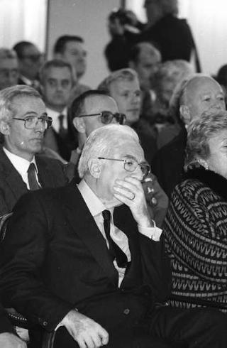 Intervento del Presidente della Repubblica,in forma privata,a Cairo Montenotte per la commemorazione di Francesco Cesare Rossi ed a Ferrania per una visita allo stabilimento della Società 3M. E visita a Stella San Giovanni presso la tomba del Presidente Sandro Pertini