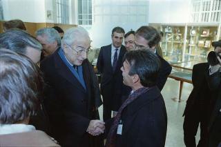 Intervento del Presidente della Repubblica,in forma privata,a Cairo Montenotte per la commemorazione di Francesco Cesare Rossi ed a Ferrania per una visita allo stabilimento della Società 3M. E visita a Stella San Giovanni presso la tomba del Presidente Sandro Pertini