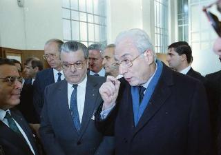 Intervento del Presidente della Repubblica,in forma privata,a Cairo Montenotte per la commemorazione di Francesco Cesare Rossi ed a Ferrania per una visita allo stabilimento della Società 3M. E visita a Stella San Giovanni presso la tomba del Presidente Sandro Pertini