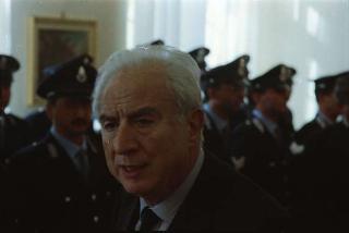 Intervento del Presidente della Repubblica,in forma privata,a Cairo Montenotte per la commemorazione di Francesco Cesare Rossi ed a Ferrania per una visita allo stabilimento della Società 3M. E visita a Stella San Giovanni presso la tomba del Presidente Sandro Pertini