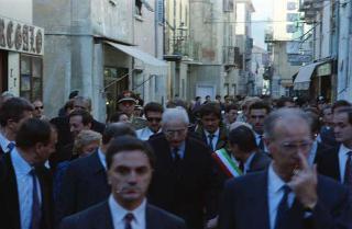 Intervento del Presidente della Repubblica,in forma privata,a Cairo Montenotte per la commemorazione di Francesco Cesare Rossi ed a Ferrania per una visita allo stabilimento della Società 3M. E visita a Stella San Giovanni presso la tomba del Presidente Sandro Pertini