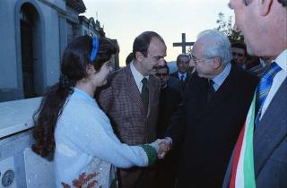Intervento del Presidente della Repubblica,in forma privata,a Cairo Montenotte per la commemorazione di Francesco Cesare Rossi ed a Ferrania per una visita allo stabilimento della Società 3M. E visita a Stella San Giovanni presso la tomba del Presidente Sandro Pertini