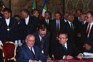 Visita ufficiale del Presidente dell'Unione delle Repubbliche Socialiste Sovietiche Mikhail Gorbaciov e della Signora Raissa Gorbaciova