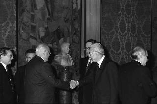 Incontro del Presidente Francesco Cossiga con i ministri degli affari esteri della "Pentagonale" ed una delegazione di parlamentari dei cinque Paesi facenti capo all'organismo