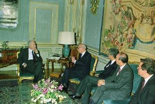 Incontro del Presidente della Repubblica Francesco Cossiga con l'avv. Enrico Randone, presidente e amministratore delegato delle Assicurazioni Generali