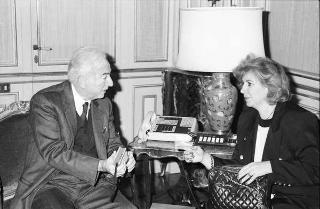 Intervista del Presidente Cossiga con il Signor Andreas Srenck e con la Signora Rose Marie Borngasser del quotidiano tedesco «Die Welt»