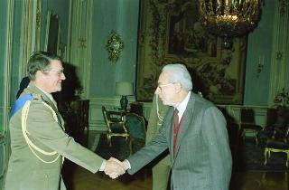 Udienza privata del Presidente della Repubblica Francesco Cossiga Privata durante la cerimonia del cambio ufficiali a Casa Militare: il Tenente Colonnello Antonio Angelini, il Colonnello Antonio D'Onofrio, il Tenente Colonnello Pietro Menna, il Capitano di vascello Paolo Romano