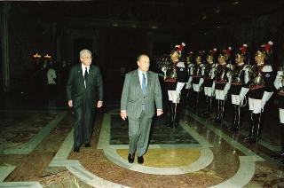Il Presidente della Repubblica Francesco Cossiga riceve in udienza le Delegazioni del Consiglio Europeo in occasione della visita del Presidente della Repubblica Francese Francois Mitterand