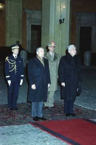 Il Presidente della Repubblica Francesco Cossiga riceve in udienza le Delegazioni del Consiglio Europeo in occasione della visita del Presidente della Repubblica Francese Francois Mitterand