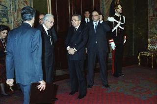 Il Presidente della Repubblica Francesco Cossiga riceve in udienza le Delegazioni del Consiglio Europeo in occasione della visita del Presidente della Repubblica Francese Francois Mitterand
