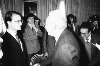 Il Presidente della Repubblica Francesco Cossiga riceve in udienza l'On. Prof. Giovanni Galloni, vicepresidente del CSM, con il sen. prof. Giovanni Silvestro Coco, sottosegretario di Stato a grazia e giustizia, e una delegazione di magistrati