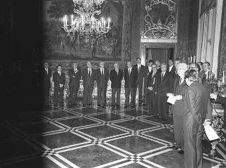 Il Presidente della Repubblica Francesco Cossiga incontra l'on.Vincenzo Scotti, Ministro dell'Interno, con i Prefetti di nuova nomina