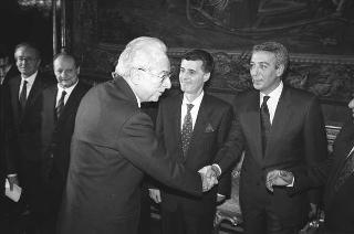 Il Presidente della Repubblica Francesco Cossiga incontra l'on.Vincenzo Scotti, Ministro dell'Interno, con i Prefetti di nuova nomina