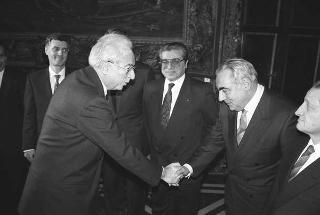 Il Presidente della Repubblica Francesco Cossiga incontra l'on.Vincenzo Scotti, Ministro dell'Interno, con i Prefetti di nuova nomina