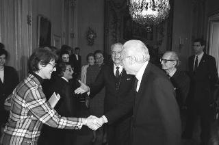 Incontro con gli esponenti dell'Accademia Nazionale di S. Luca, per la consegna del Premio &quot;Presidente della Repubblica&quot; per il 1990 all'architetto Vittoriano Viganò