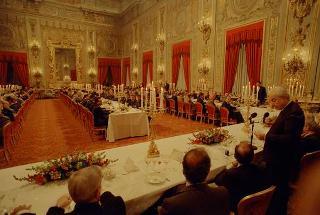 Pranzo offerto dal Presidente della Repubblica Francesco Cossiga per le Accademie Militari e gli Istituti di formazione e perfezionamento per i Quadri direttivi e dirigenziali delle Forze Armate e dei Corpi di Polizia