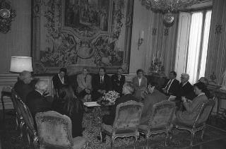 Il Presidente della Repubblica Francesco Cossiga incontra la Signora Maria Luisa La Malfa, presidente della Federazione nazionale insegnanti, con una delegazione di partecipanti al Convegno "FNISM - Federazione nazionale insegnanti - Un impegno che continua"