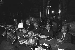 Incontro del Presidente della Repubblica Francesco Cossiga con Tarcisio Gitti, presidente del Comitato parlamentare per i servizi di informazione e sicurezza e per il segreto di Stato, con i componenti del Comitato