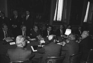 Incontro del Presidente della Repubblica Francesco Cossiga con Tarcisio Gitti, presidente del Comitato parlamentare per i servizi di informazione e sicurezza e per il segreto di Stato, con i componenti del Comitato