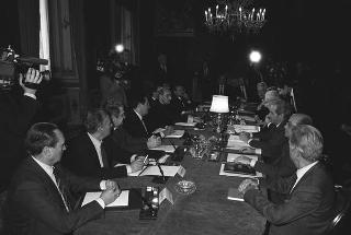 Incontro del Presidente della Repubblica Francesco Cossiga con Tarcisio Gitti, presidente del Comitato parlamentare per i servizi di informazione e sicurezza e per il segreto di Stato, con i componenti del Comitato
