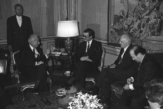 Il Presidente della Repubblica Francesco Cossiga riceve la visita di Eduard Shevardnadze, già ministro degli affari esteri dell'URSS