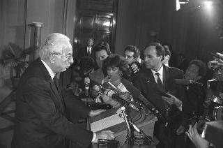 Crisi del VI Governo Andreotti. Il Presidente della Repubblica Francesco Cossiga riceve i rappresentanti dei partiti per le consultazioni