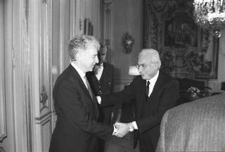Il Presidente della Repubblica Francesco Cossiga incontra Michael T. Sovern presidente della Columbia University e il rettore Jonathan R. Cole con la professoressa Maristella de Panizza Lorch