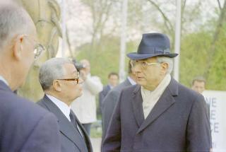 Il Presidente della Repubblica Francesco Cossiga durante la visita in Francia al Consiglio d'Europa in occasione della XLIII sessione dell'Assemblea parlamentare (23 - 24 aprile 1991)