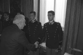 Incontro con una delegazione di allievi dell'Accademia della Guardia di finanza di Bergamo, in servizio di Guardia d'Onore al Palazzo del Quirinale