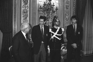 Il Presidente della Repubblica Francesco Cossiga incontra Silvius Magnago e Roland Riz, rispettivamente presidente uscente ed entrante del SVP
