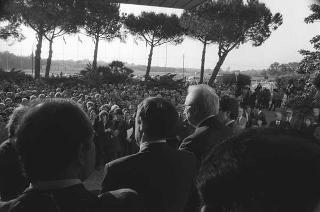 Intervento, in forma privata, del Presidente della Repubblica Francesco Cossiga  all'inaugurazione della Mostra "Omaggio a Manzù". Museo Manzù, Ardea (Roma)