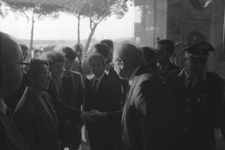 Intervento, in forma privata, del Presidente della Repubblica Francesco Cossiga  all'inaugurazione della Mostra "Omaggio a Manzù". Museo Manzù, Ardea (Roma)