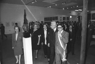 Intervento, in forma privata, del Presidente della Repubblica Francesco Cossiga  all'inaugurazione della Mostra "Omaggio a Manzù". Museo Manzù, Ardea (Roma)