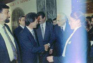Intervento, in forma privata, del Presidente della Repubblica Francesco Cossiga  all'inaugurazione della Mostra "Omaggio a Manzù". Museo Manzù, Ardea (Roma)