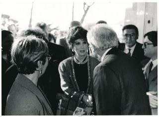 Intervento, in forma privata, del Presidente della Repubblica Francesco Cossiga  all'inaugurazione della Mostra "Omaggio a Manzù". Museo Manzù, Ardea (Roma)
