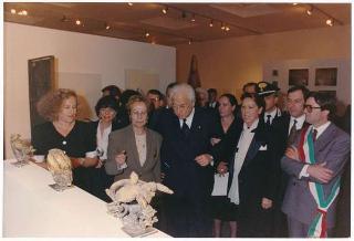 Intervento, in forma privata, del Presidente della Repubblica Francesco Cossiga  all'inaugurazione della Mostra "Omaggio a Manzù". Museo Manzù, Ardea (Roma)