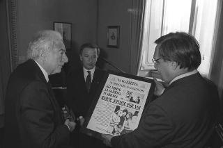 Il Presidente della Repubblica Francesco Cossiga riceve in udienza l'editore Gian Mauro Borsano e Cesare Lanza, direttore del nuovo quotidiano di Torino "La Gazzetta del Piemonte"