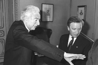 Il Presidente della Repubblica Francesco Cossiga riceve in udienza l'editore Gian Mauro Borsano e Cesare Lanza, direttore del nuovo quotidiano di Torino "La Gazzetta del Piemonte"