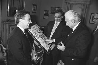 Il Presidente della Repubblica Francesco Cossiga riceve in udienza l'editore Gian Mauro Borsano e Cesare Lanza, direttore del nuovo quotidiano di Torino "La Gazzetta del Piemonte"