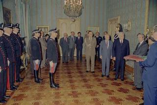 Cerimonia di consegna al Presidente della Repubblica, da parte dell'Ambasciatore Marco Colombo, della bandiera nazionale esposta dall'Ambasciata d'Italia ad Al Kuwait nel periodo dell'invasione irachena