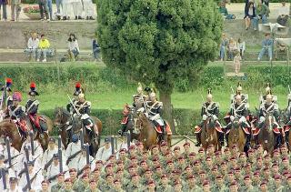 Intervento del Presidente della Repubblica Francesco Cossiga alla celebrazione del 177° anniversario di fondazione dell'Arma dei Carabinieri. Roma,  Piazza di Siena